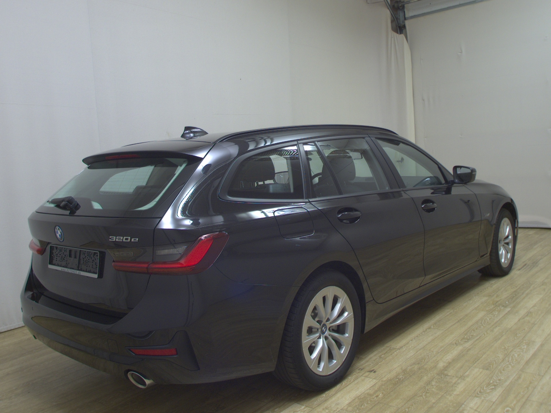 BMW 320 Touring Navi LED LC-Pro ACC PDC 4