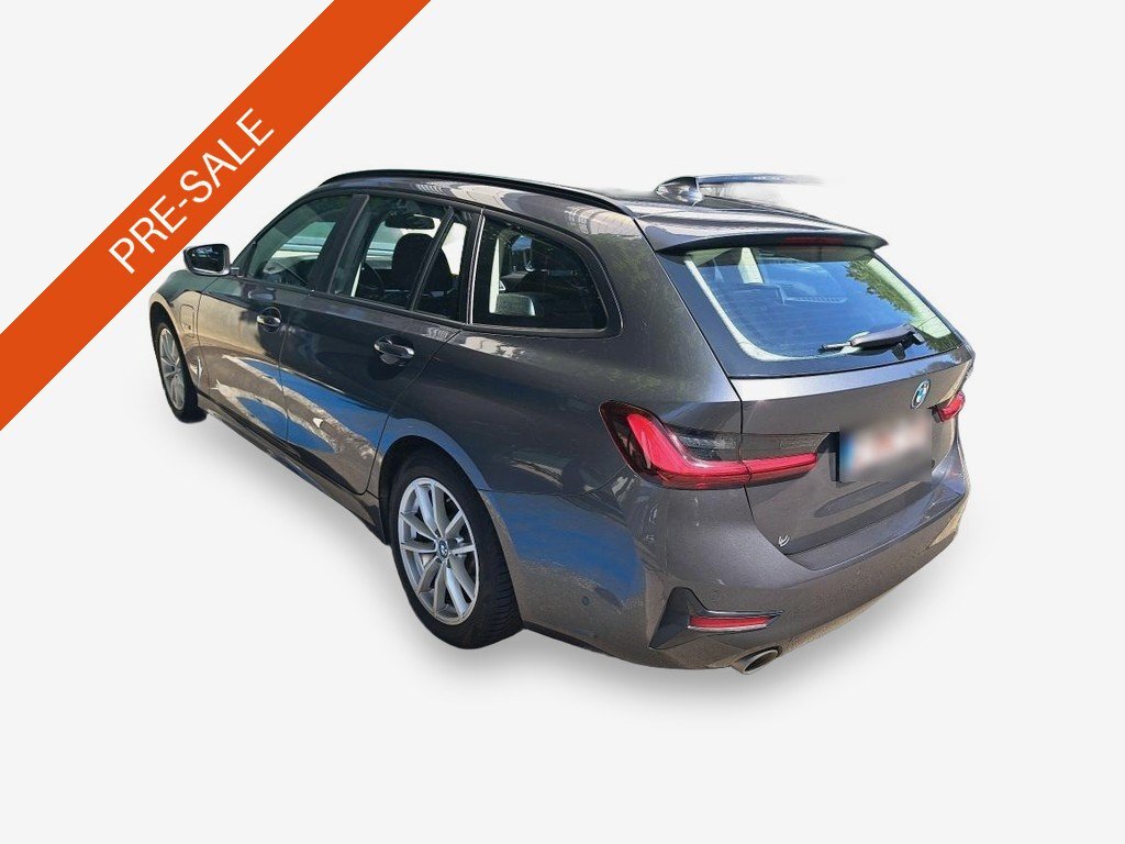 BMW 330e LEDER LED Navi LC Prof. 3