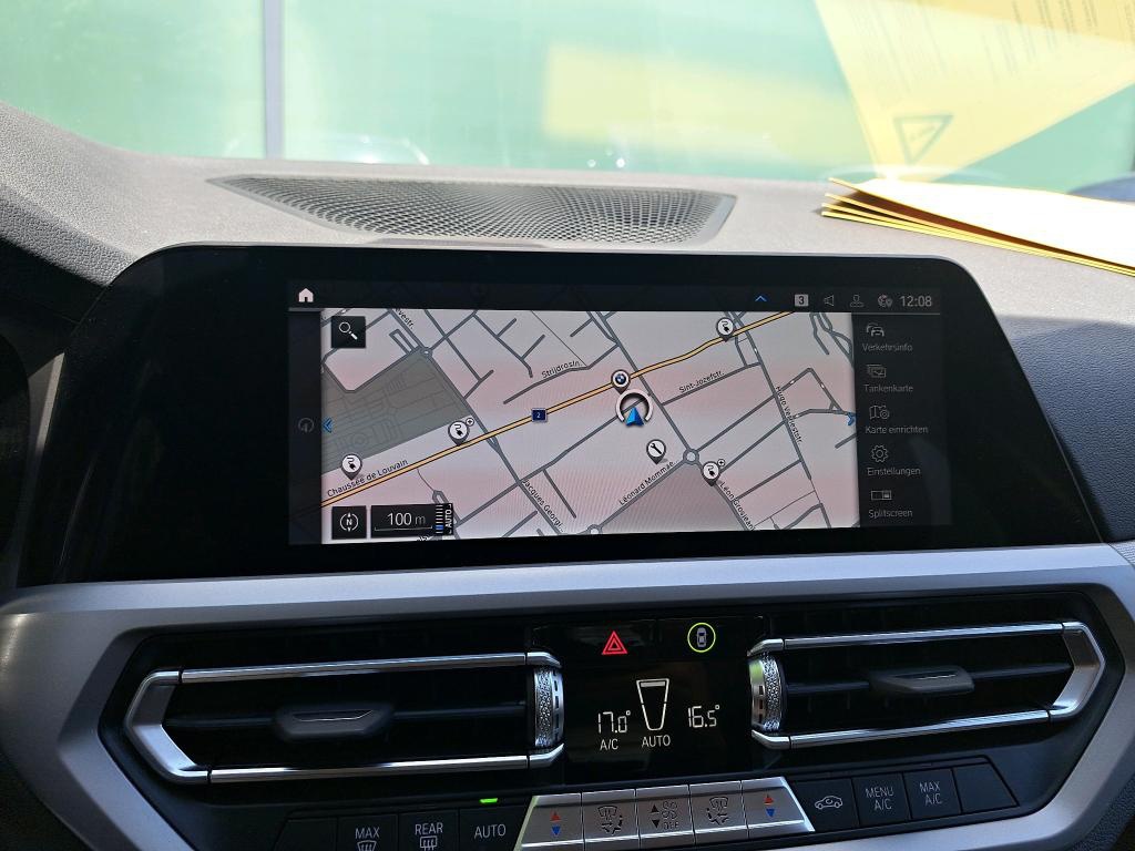 BMW 330e LEDER LED Navi LC Prof. 8