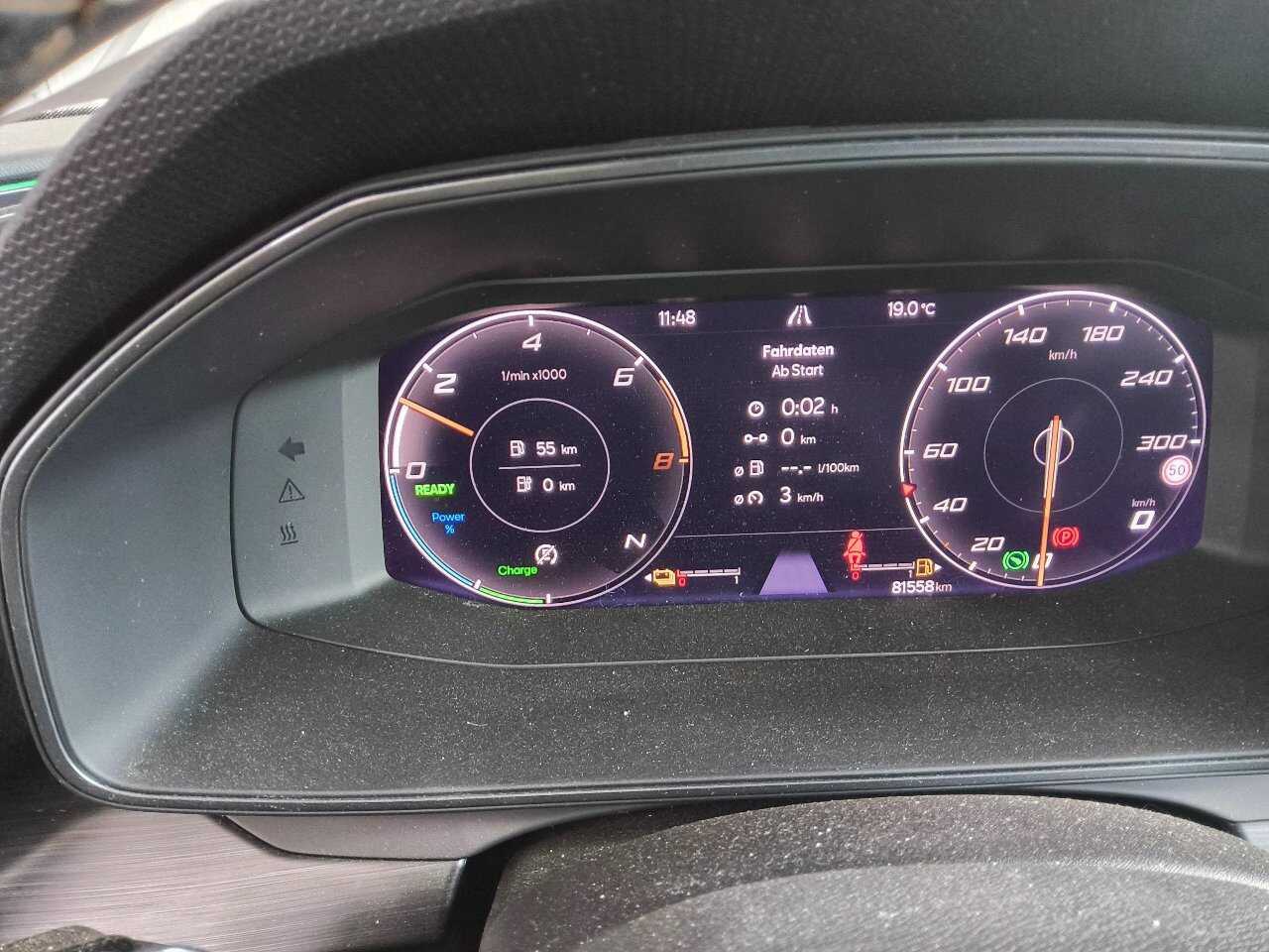 Cupra Leon 1.4 e-Hybrid NAVI KLIMA LED RADIO AID 6