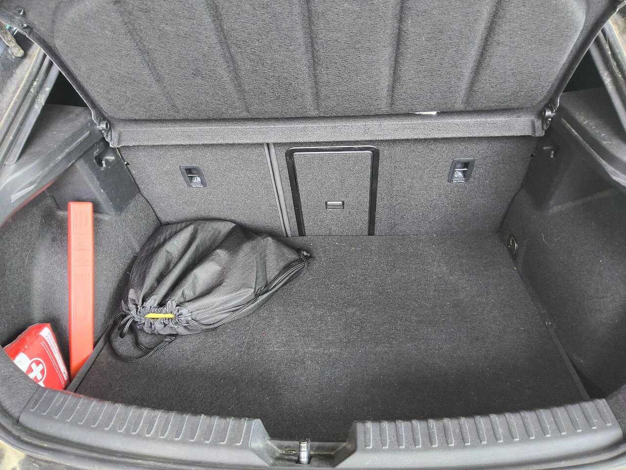 Cupra Leon 1.4 e-Hybrid NAVI KLIMA LED RADIO AID 9