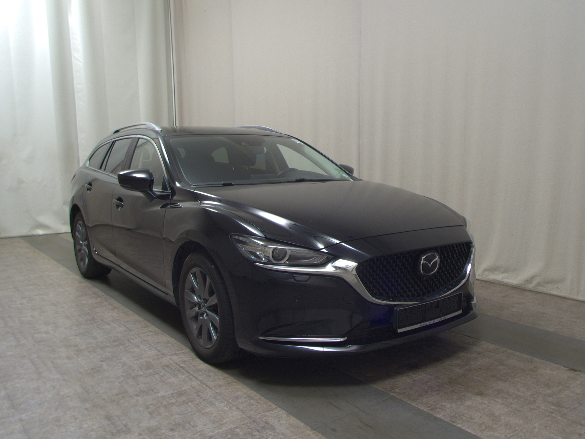 Mazda 6 Kombi 2.0 SKYACTIV-G Center-Line Navi LED PDC SHZ Lane 3