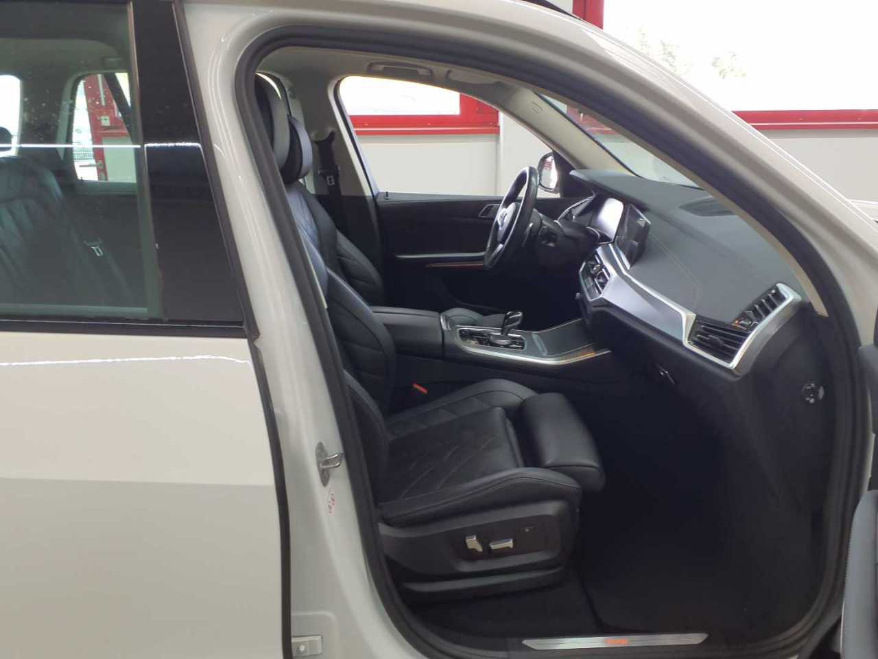 BMW X5 xDrive25d X-Line LEDER NAVI KLIMAAUT LED SPORTSITZE 8