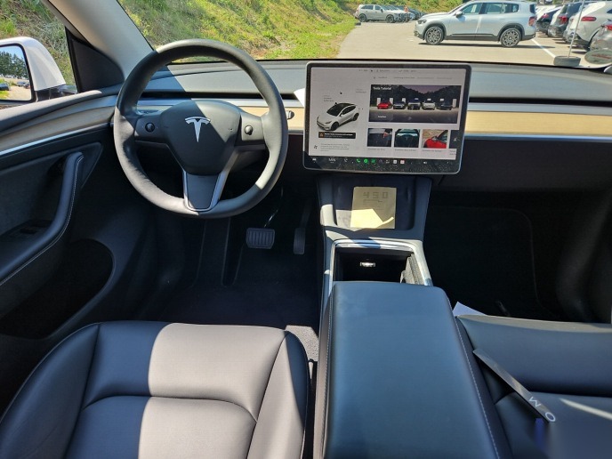 Tesla Model Y LEDER NAVI LED PANO SHZ 5
