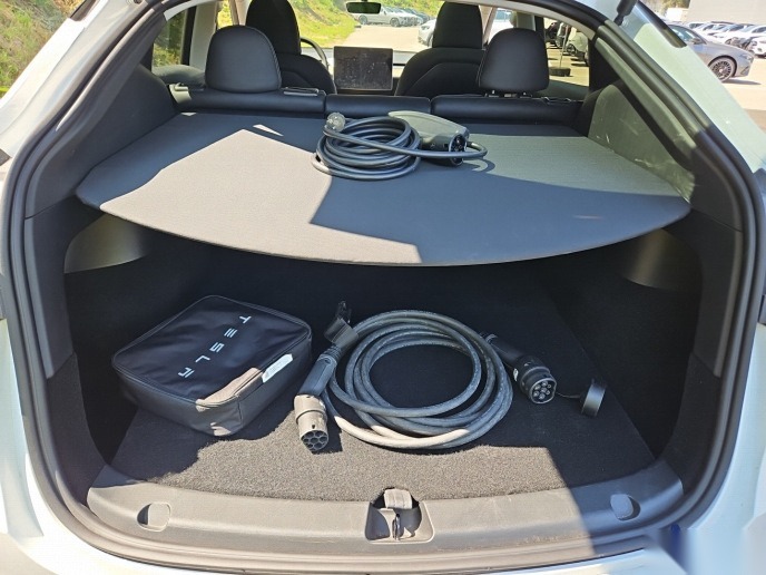 Tesla Model Y LEDER NAVI LED PANO SHZ 10
