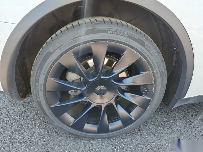 Tesla Model Y LEDER NAVI LED PANO SHZ 12