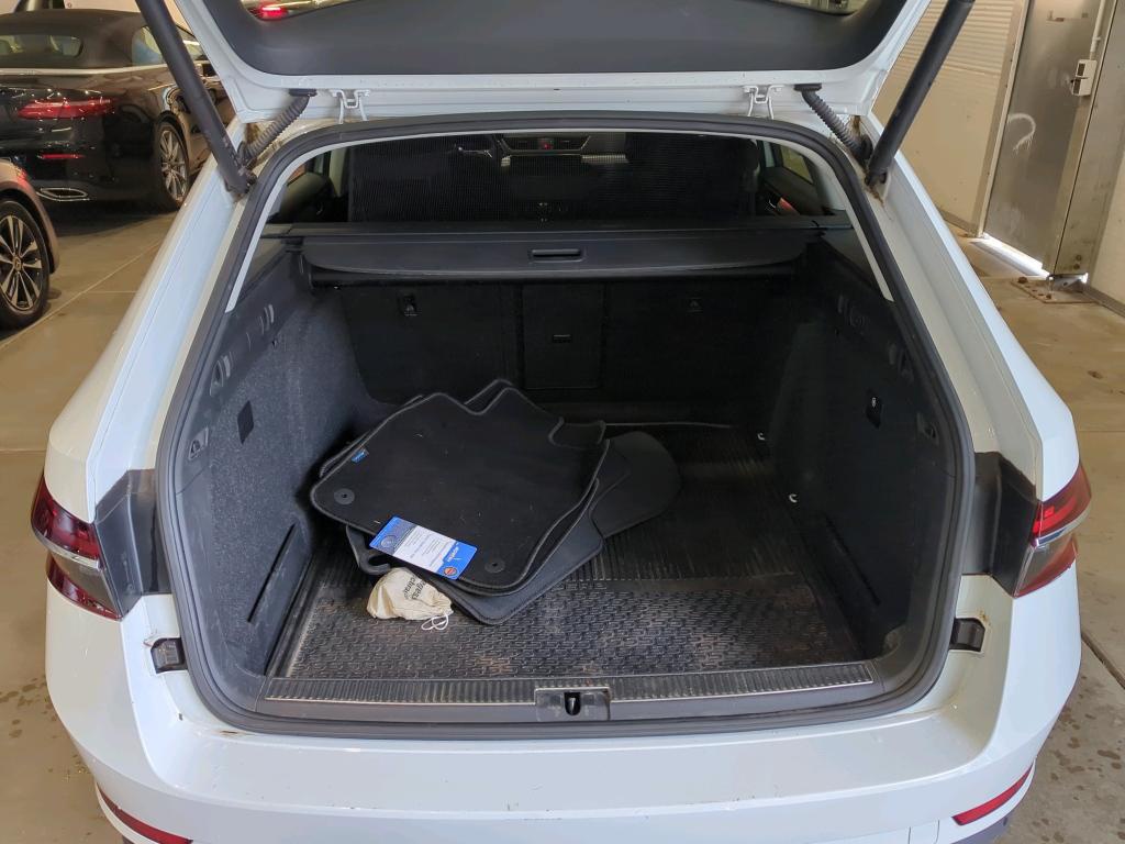 Skoda Superb Kombi 2.0 TDI Ambition NAVI LED PDC AHK 11
