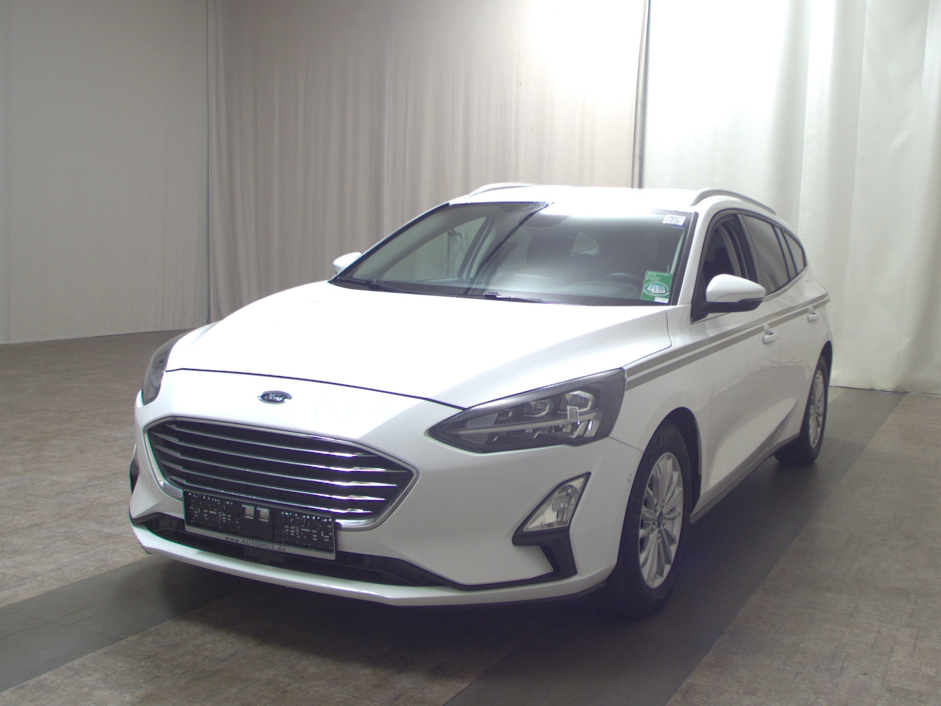Ford Focus Turnier 2.0 EB Titanium Navi LED RFK SHZ ACC 2