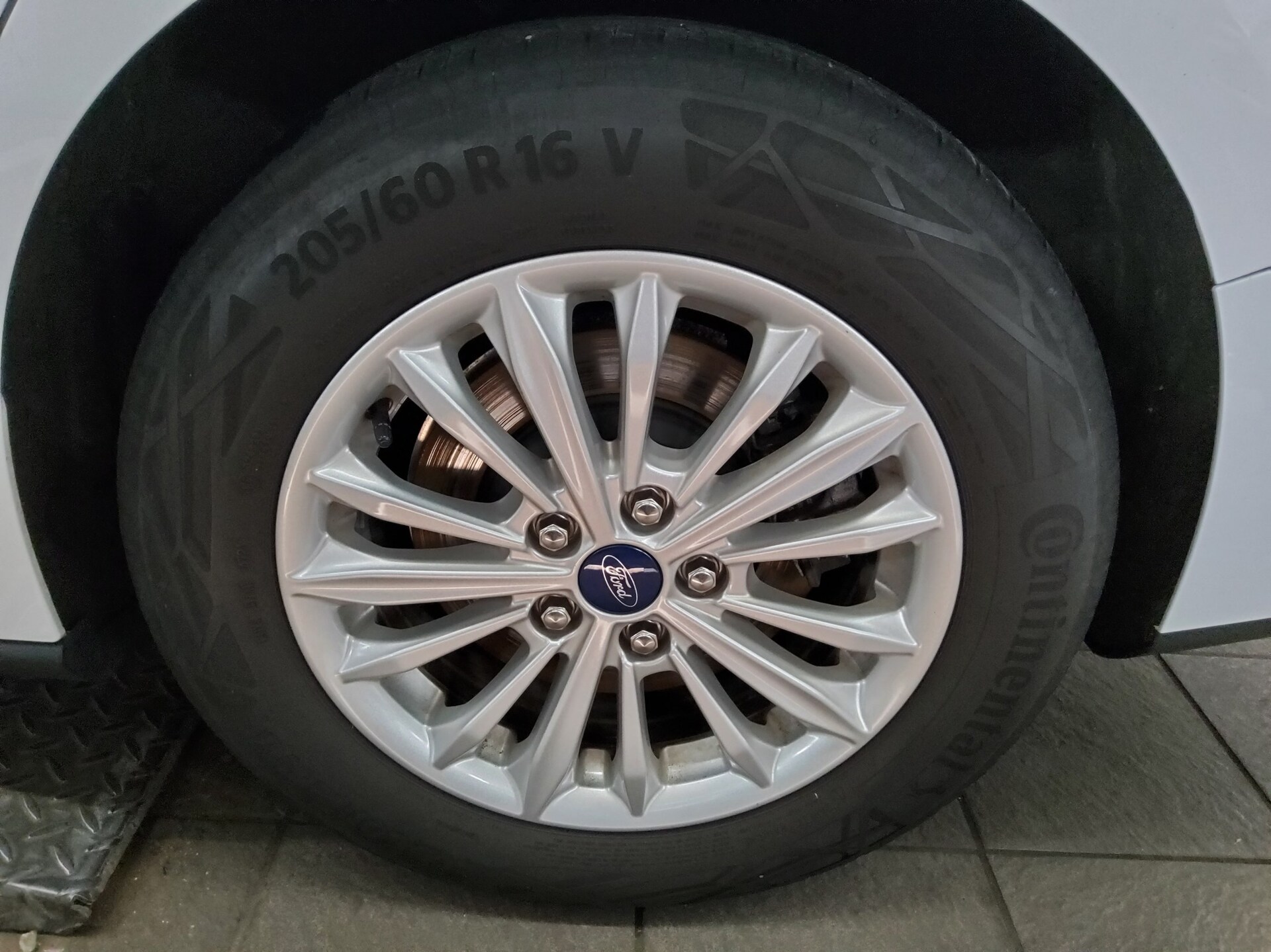 Ford Focus Turnier 2.0 EB Titanium Navi LED RFK SHZ ACC 10