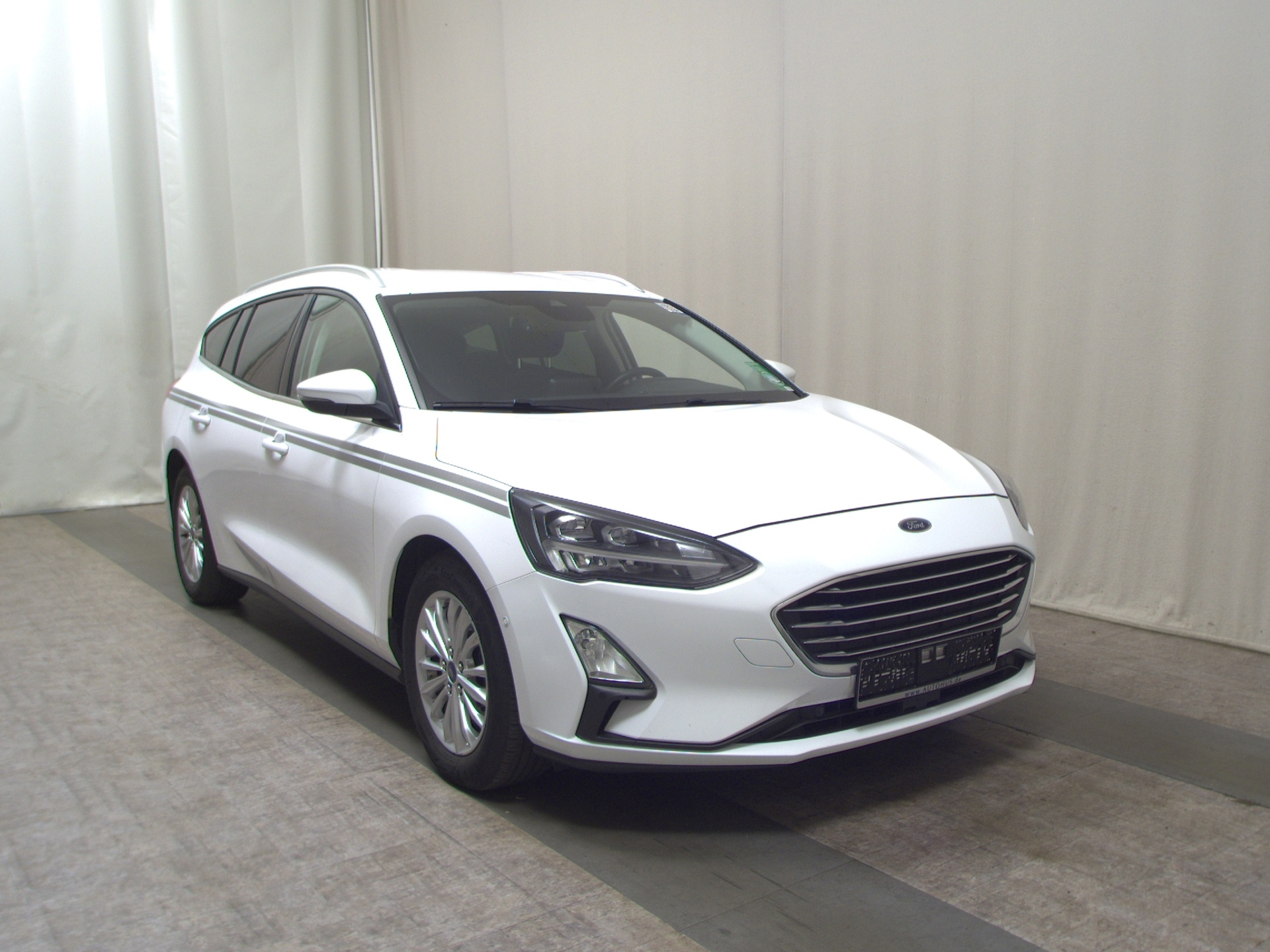 Ford Focus Turnier 2.0 EB Titanium Navi LED RFK SHZ ACC 3
