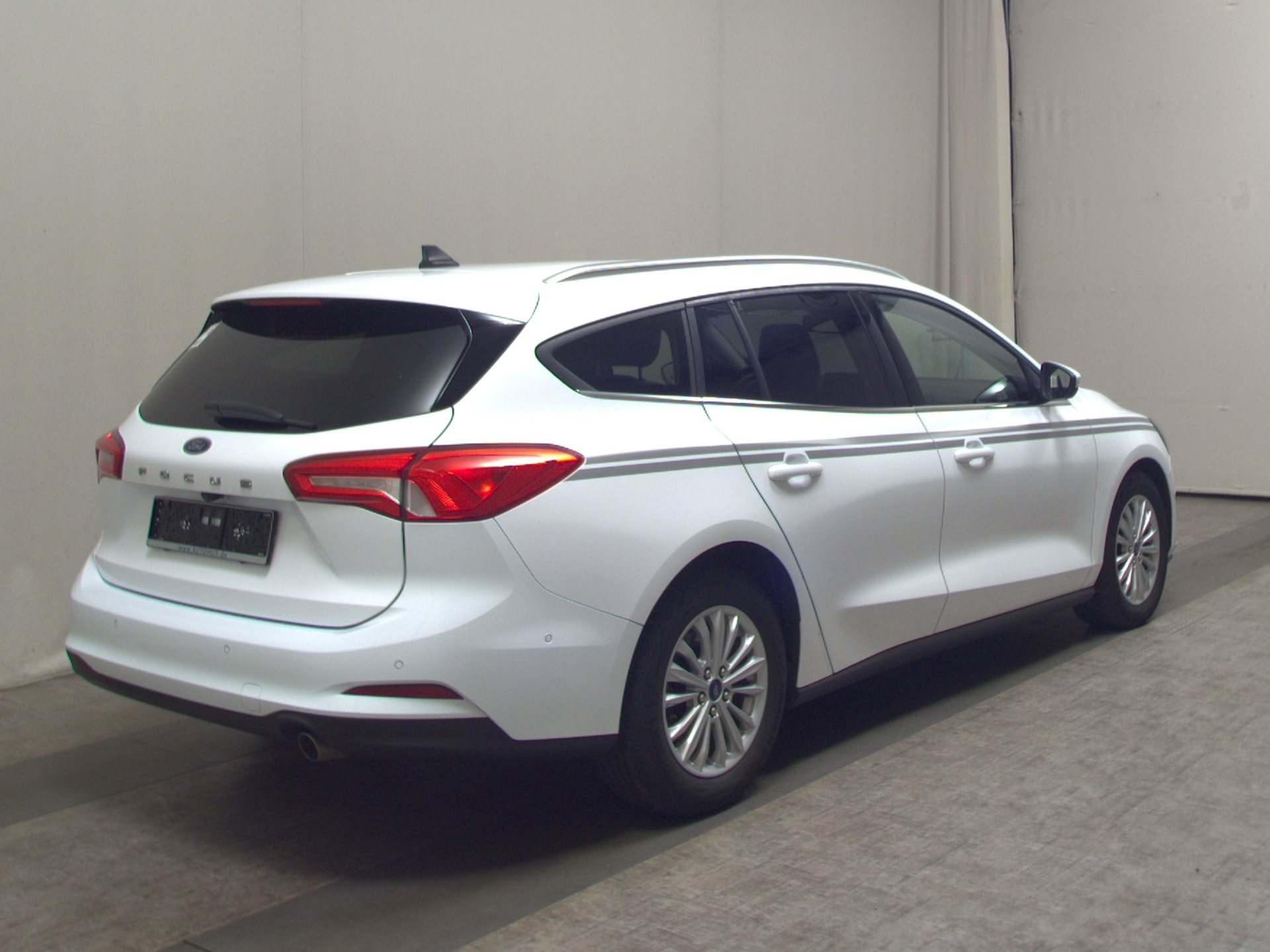 Ford Focus Turnier 2.0 EB Titanium Navi LED RFK SHZ ACC 4