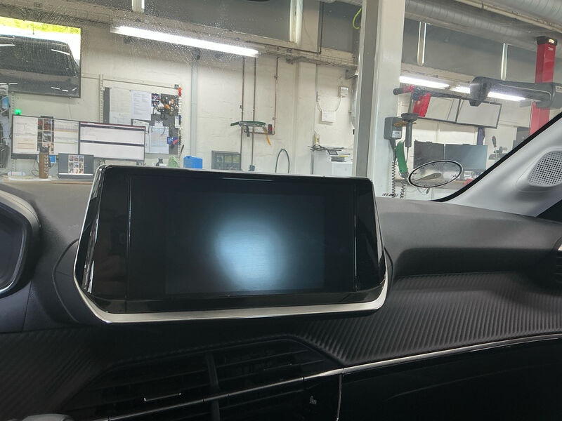 Peugeot 208 1.2 PureTech KLIMA LED RADIO TEMPO MFL 9