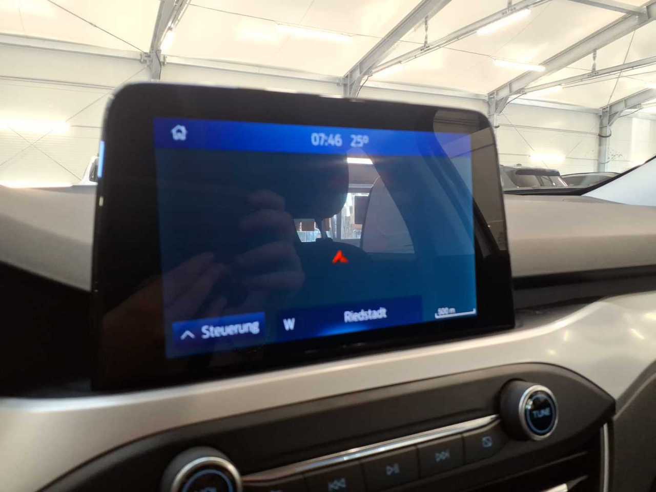 Ford Focus Turnier 2.0 EB Cool&Connect NAVI LED PDC 10