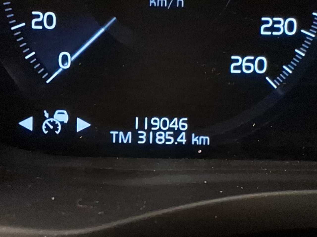 Volvo XC60 T6 AWD Inscription LEDER NAVI LED PANO SHZ 8