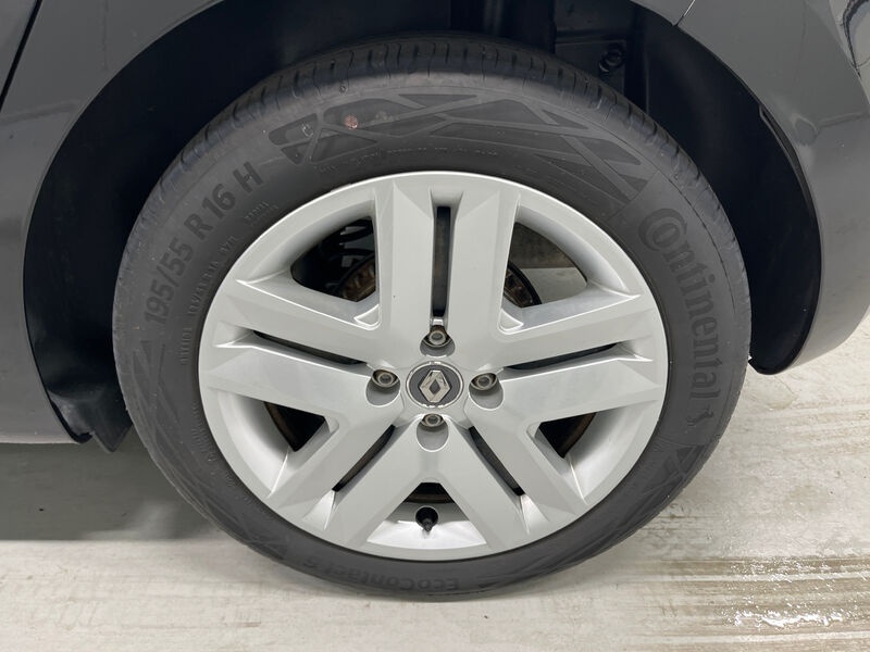 Renault Clio 1.0 LED SHZ 12