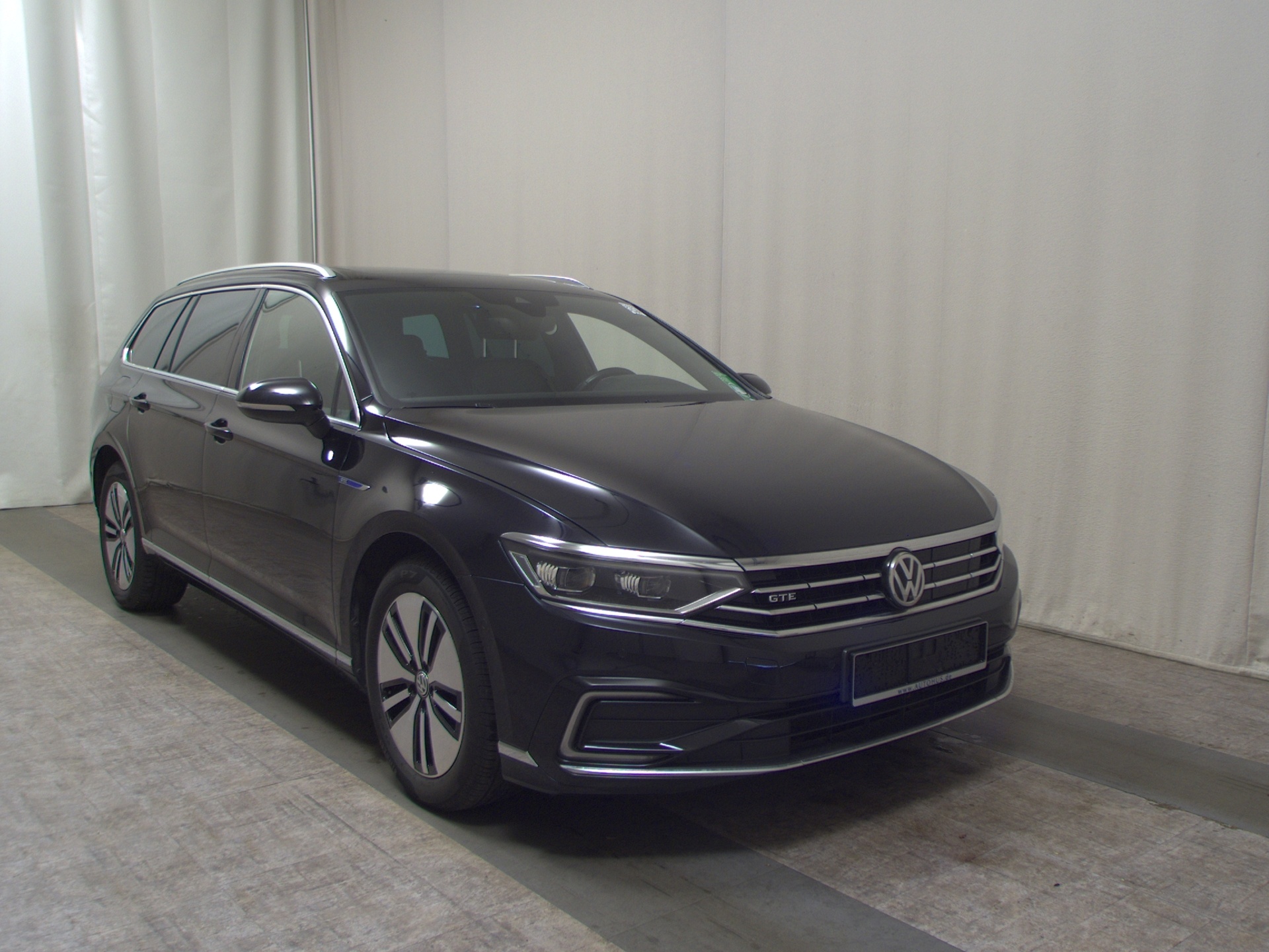 Volkswagen Passat Var. GTE 1.4 TSI Navi LED Leder DCC Pano 3