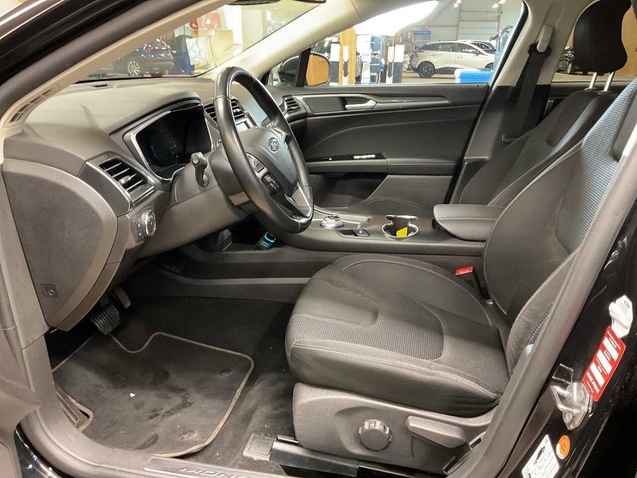 Ford Mondeo Turnier 2.0 EB Titanium Navi LED RFK SHZ 6