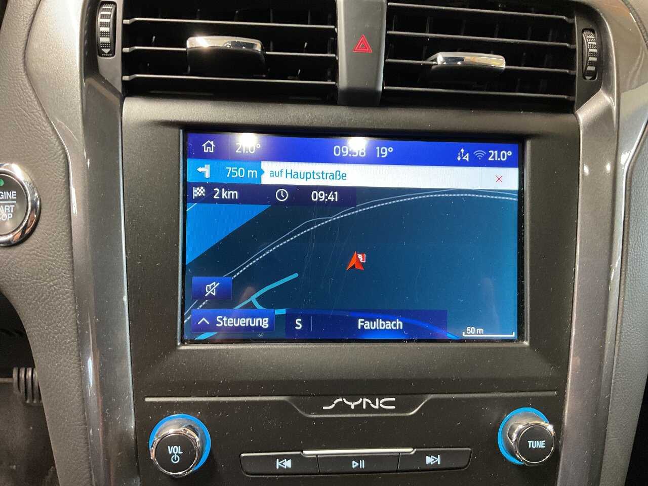 Ford Mondeo Turnier 2.0 EB Titanium Navi LED RFK SHZ 10