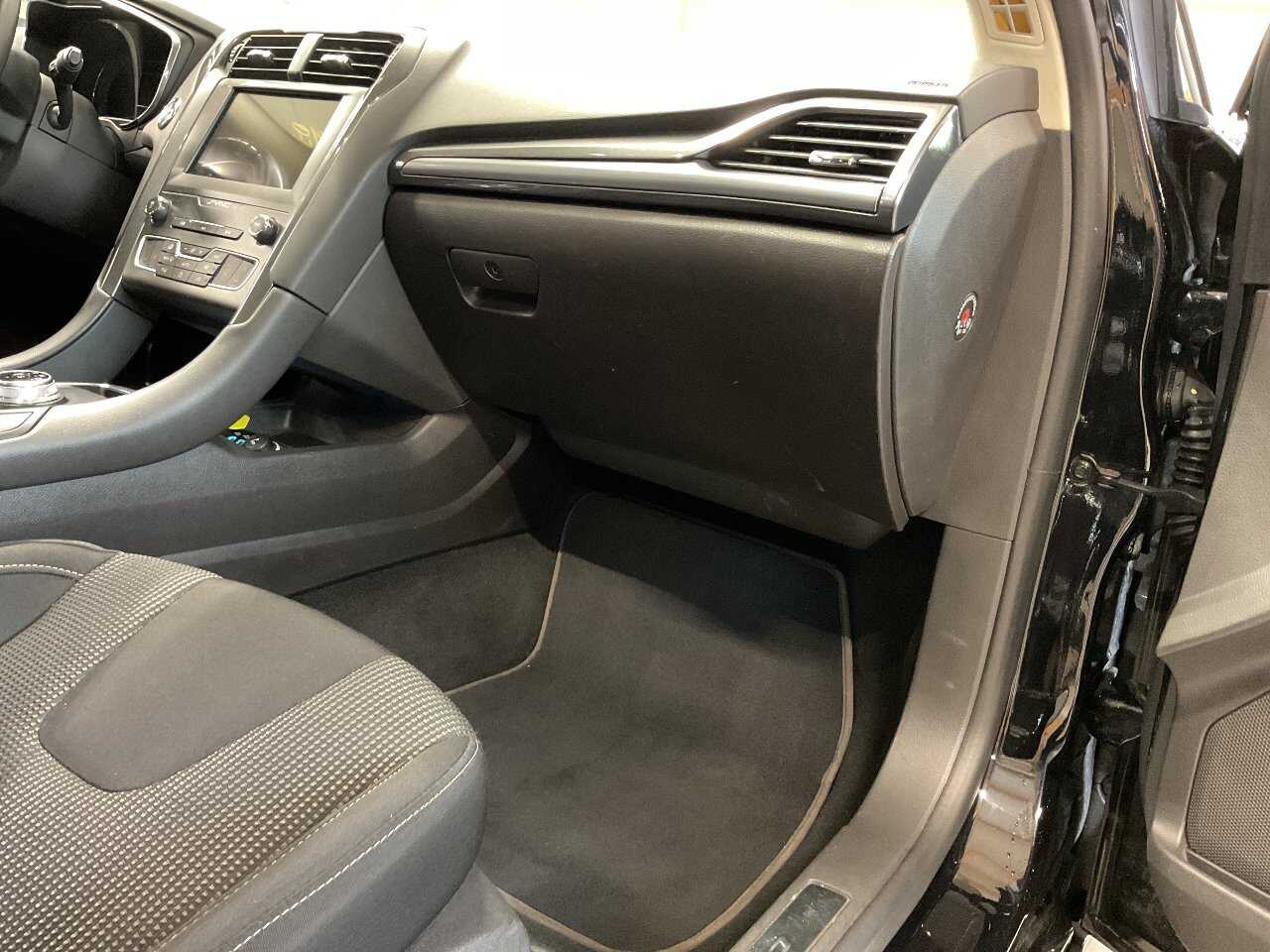 Ford Mondeo Turnier 2.0 EB Titanium Navi LED RFK SHZ 8