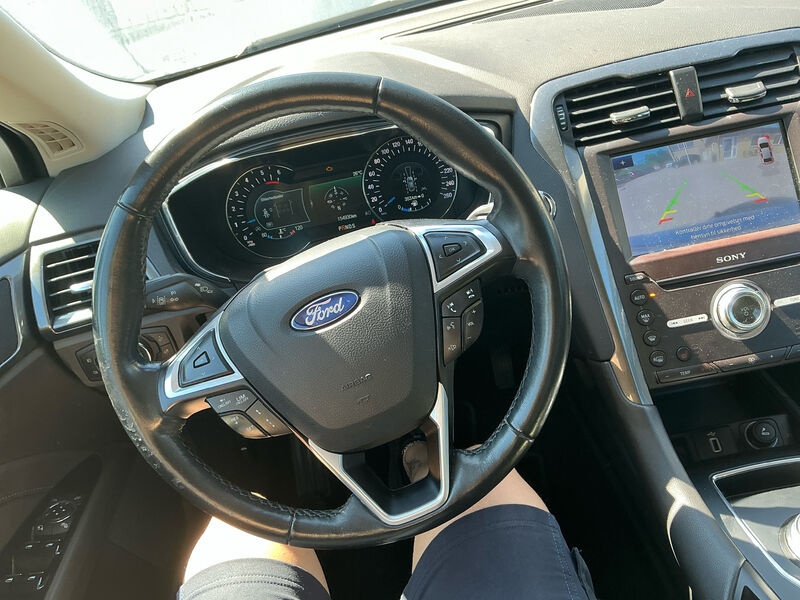 Ford Mondeo Turnier 2.0 EB Titanium Leder Navi LED 7