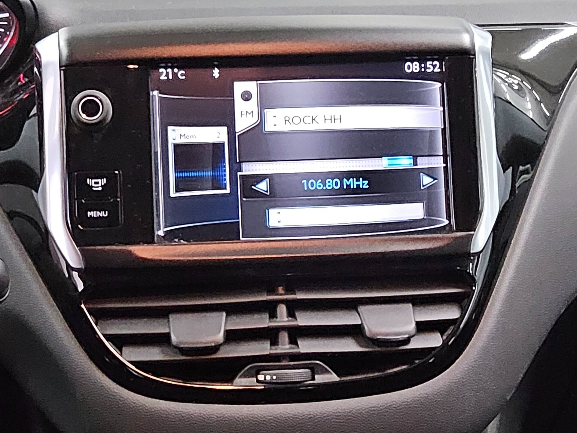 Peugeot 208 1.6 eHDi Active Shz PDC Klima 7