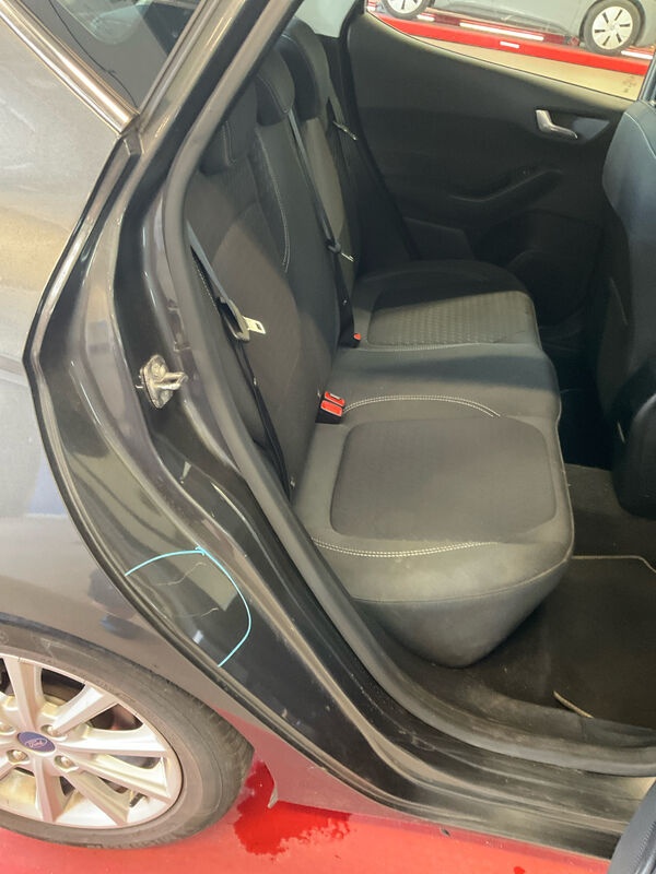 Ford Fiesta 1.0 EB Titanium SHZ PDC LED SPURHALTE EL.SPIEGEL 8