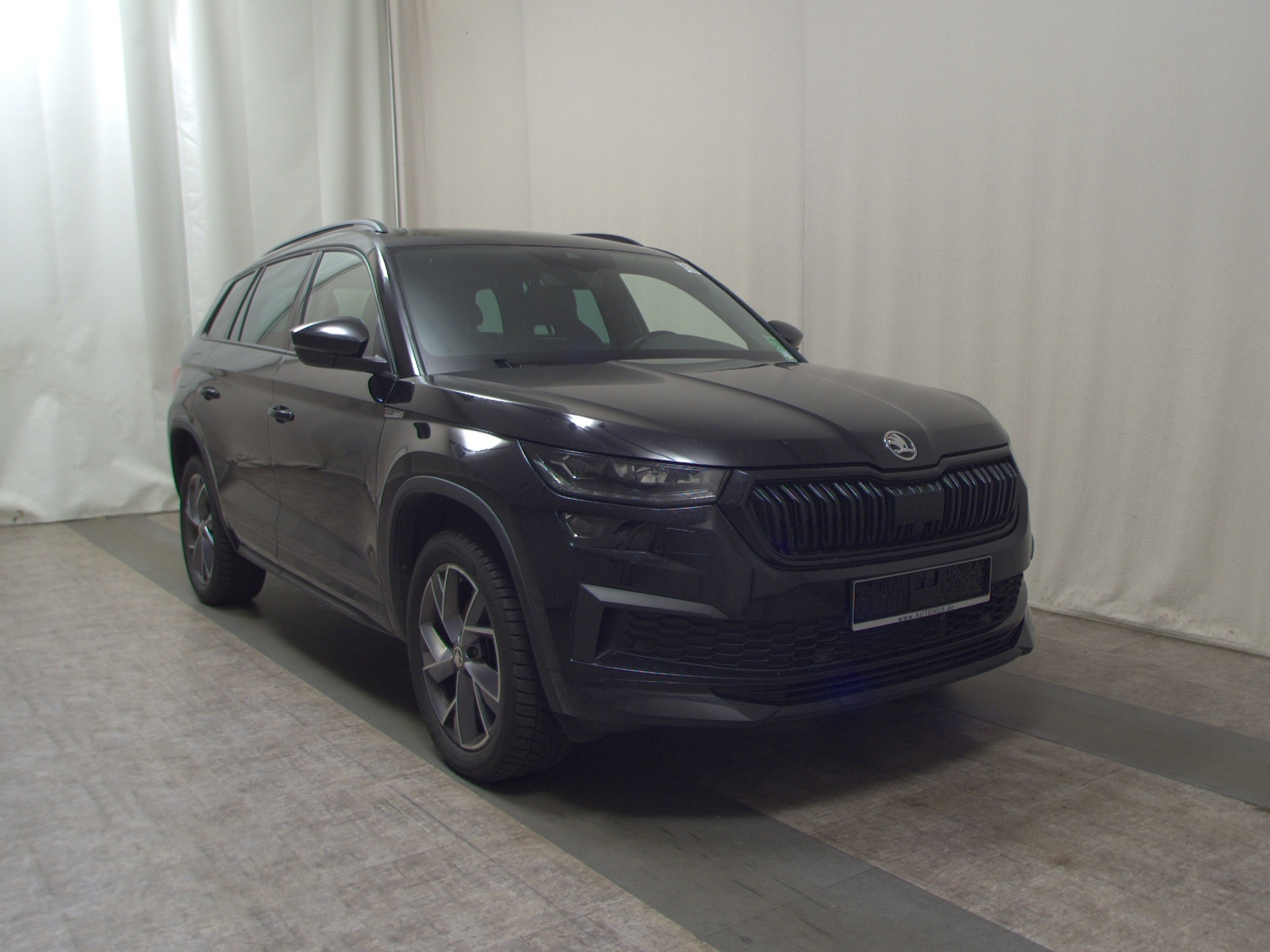 Skoda Kodiaq 2.0 TDI SportLine Navi LED Virtual DCC AHK 4xSHZ 3