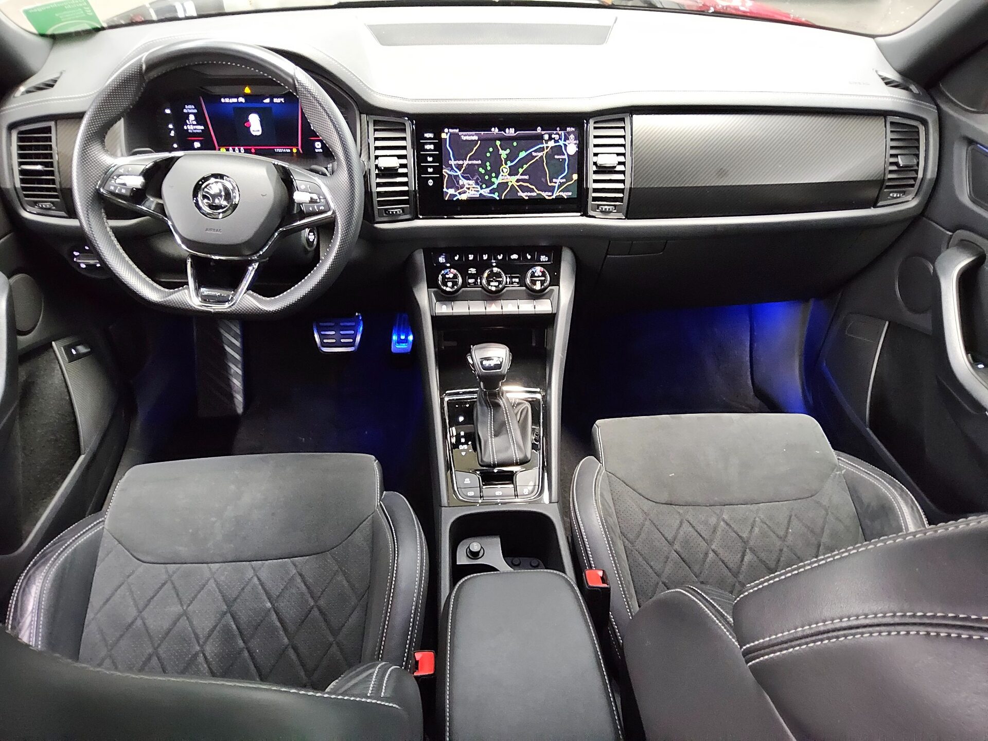 Skoda Kodiaq 2.0 TDI SportLine Navi LED Virtual DCC AHK 4xSHZ 5