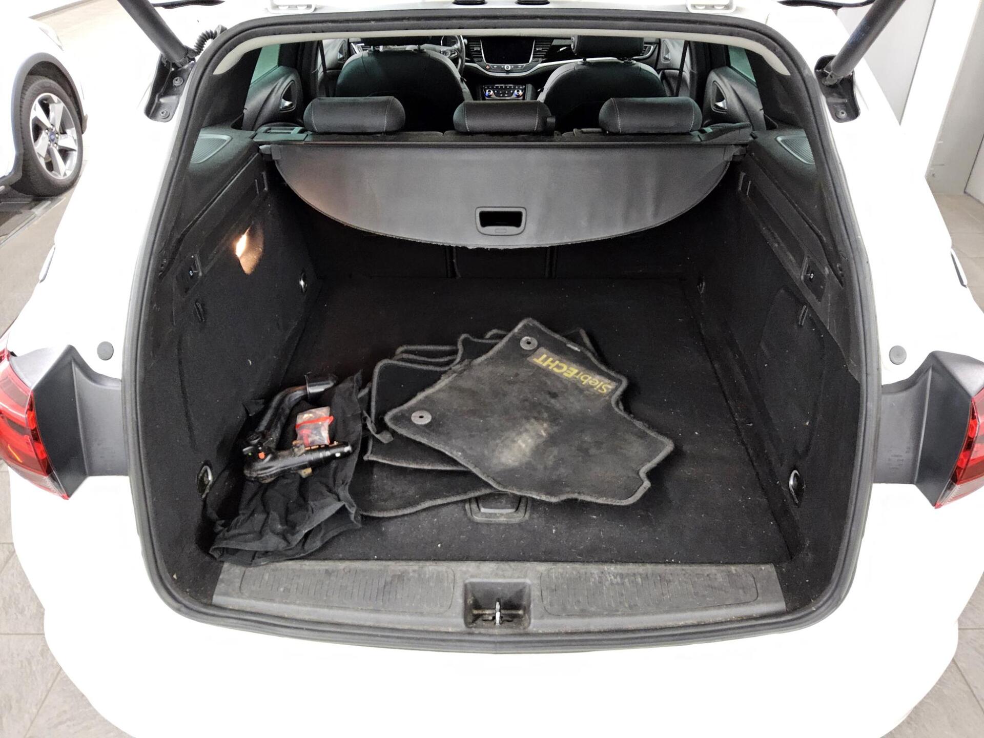Opel Astra ST 1.5 D Elegance Navi LED GSD T-Leder AHK 11