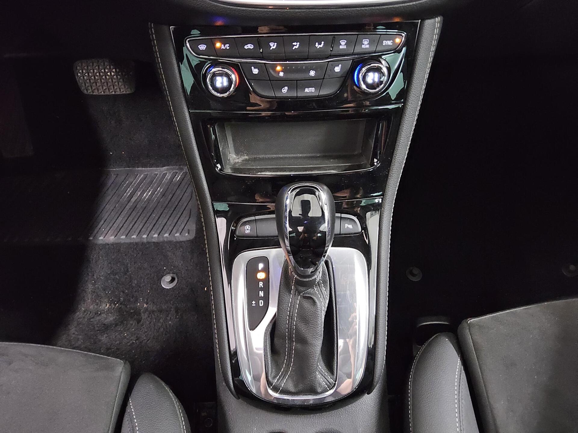 Opel Astra ST 1.5 D Elegance Navi LED GSD T-Leder AHK 6