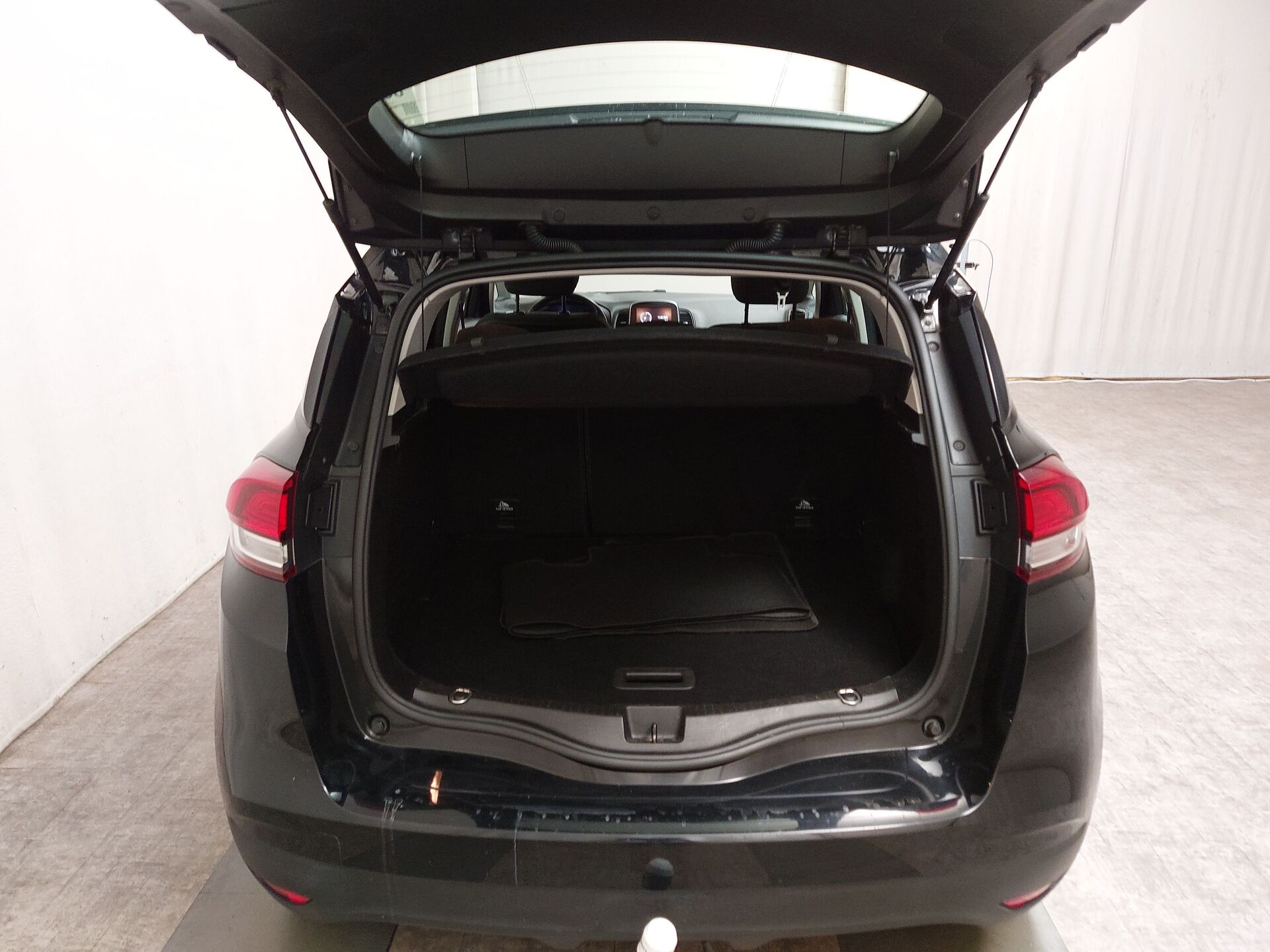 Renault Scenic 1.2 Navi Tempomat Klima AHK 19