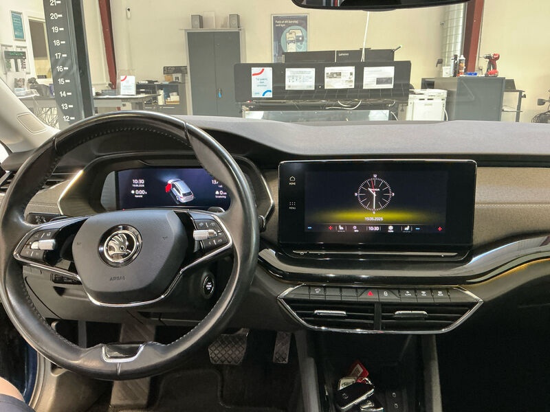 Skoda Octavia Kombi 2.0 TDI NAVI KLIMA LED RADIO AID 5