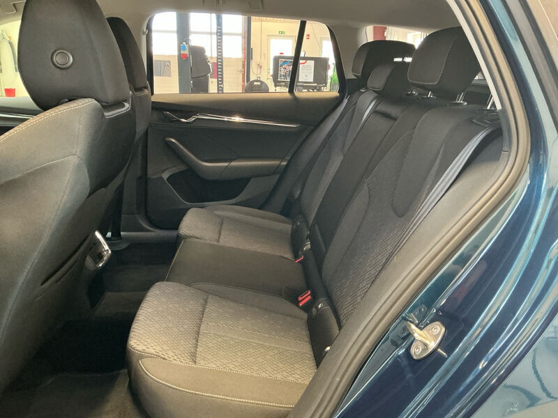 Skoda Octavia Kombi 2.0 TDI NAVI KLIMA LED RADIO AID 8