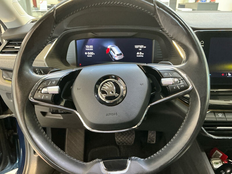 Skoda Octavia Kombi 2.0 TDI NAVI KLIMA LED RADIO AID 9