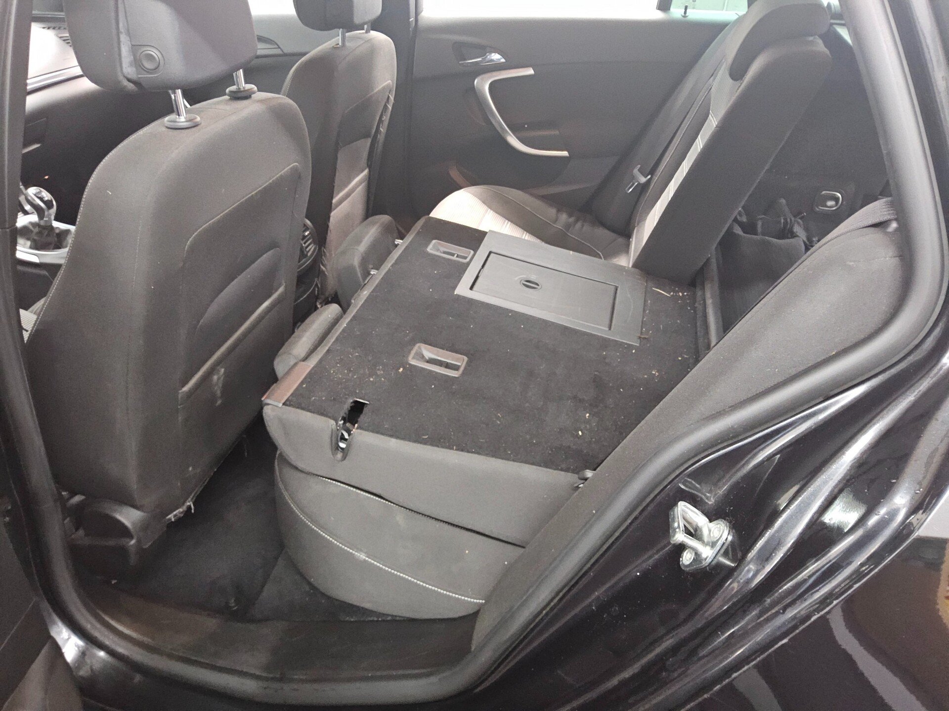 Opel Insignia ST 2.0 CDTI Navi Xenon PDC SHz 13