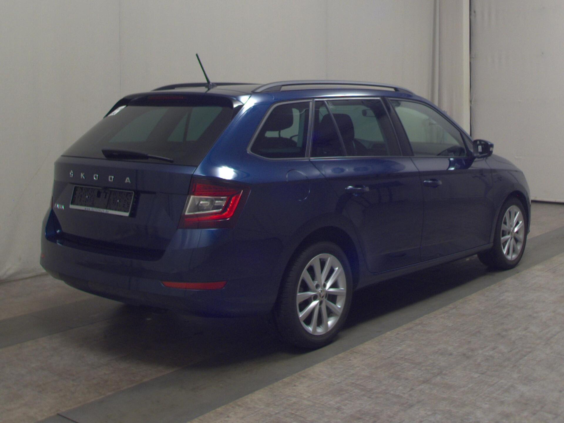 Skoda Fabia Kombi 1.0 TSI Style CarPlay LED RFK SHZ 4