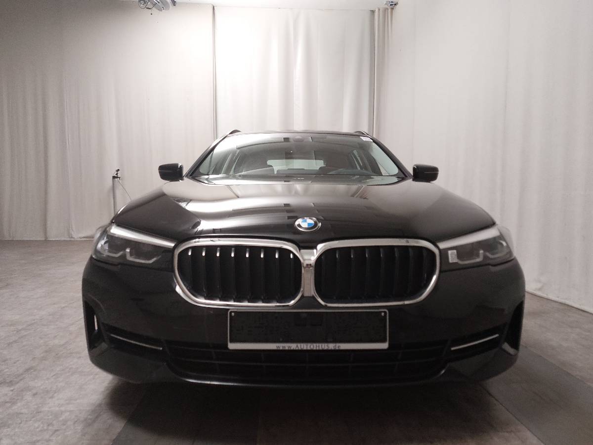 BMW 520d Touring LEDER LED SHZ HUD PDC 5
