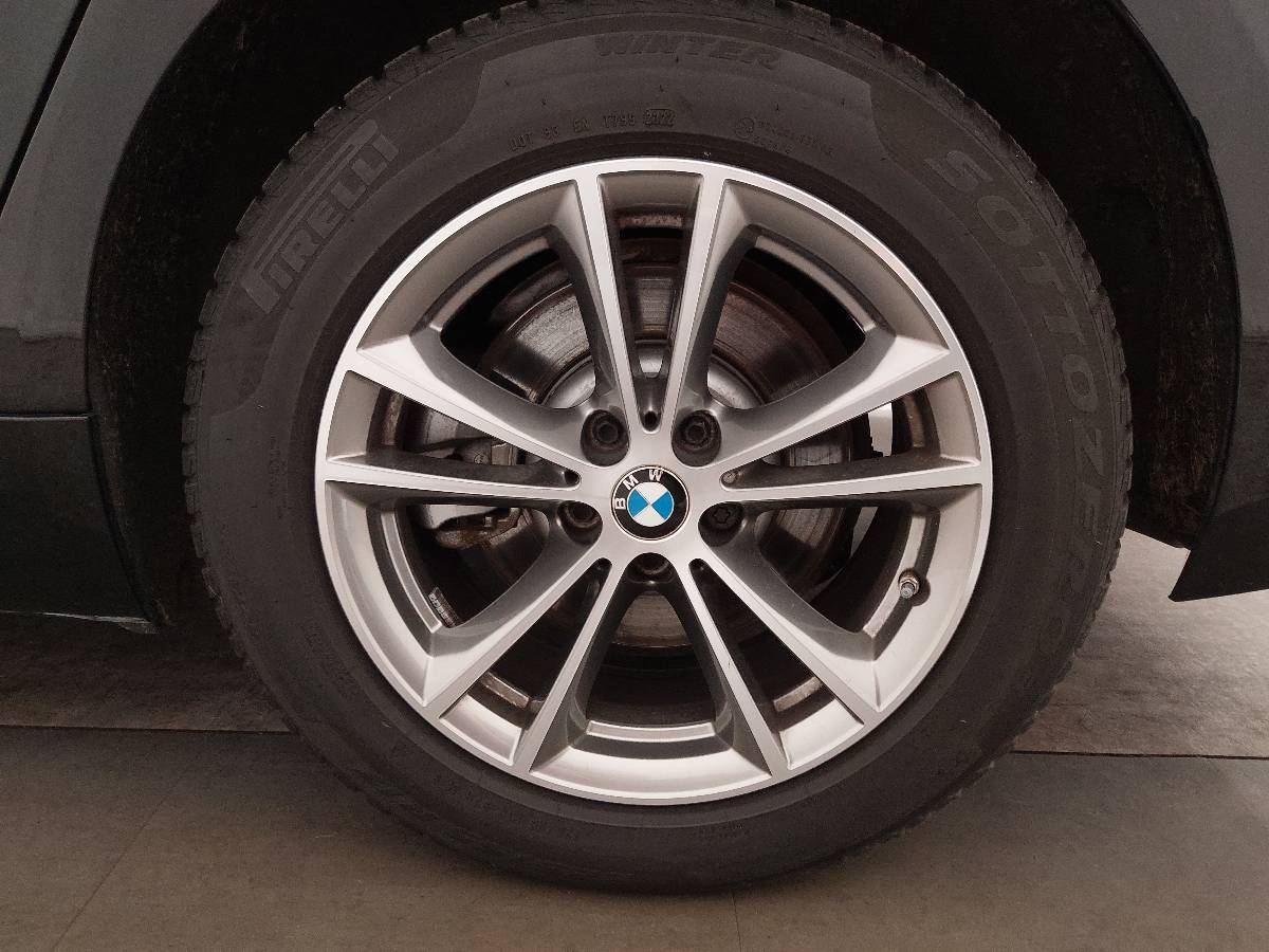BMW 520d Touring LEDER LED SHZ HUD PDC 10