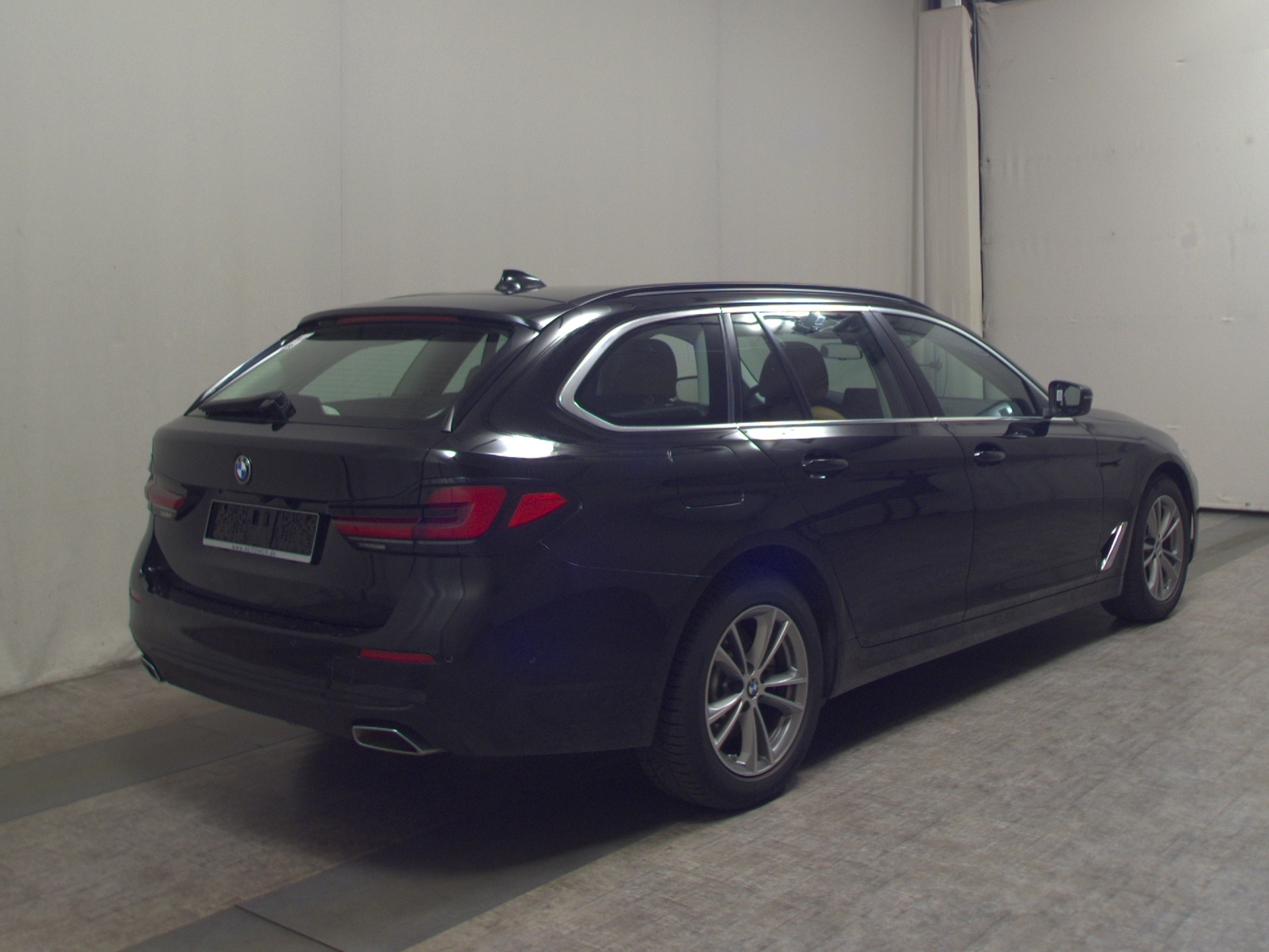 BMW 520d Touring LEDER LED SHZ HUD PDC 4