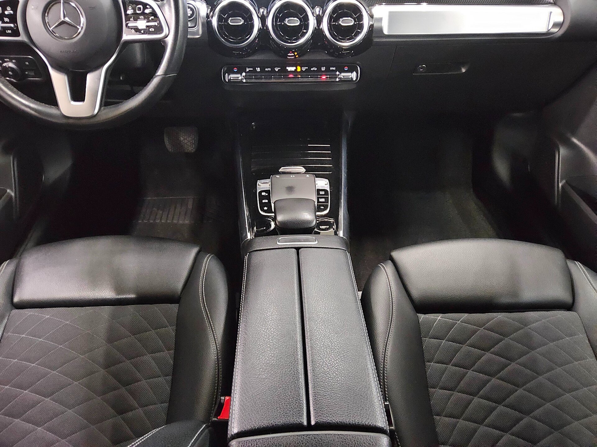 Mercedes-Benz GLB 200 d Progressive T-Leder Navi LED AHK RfK 6