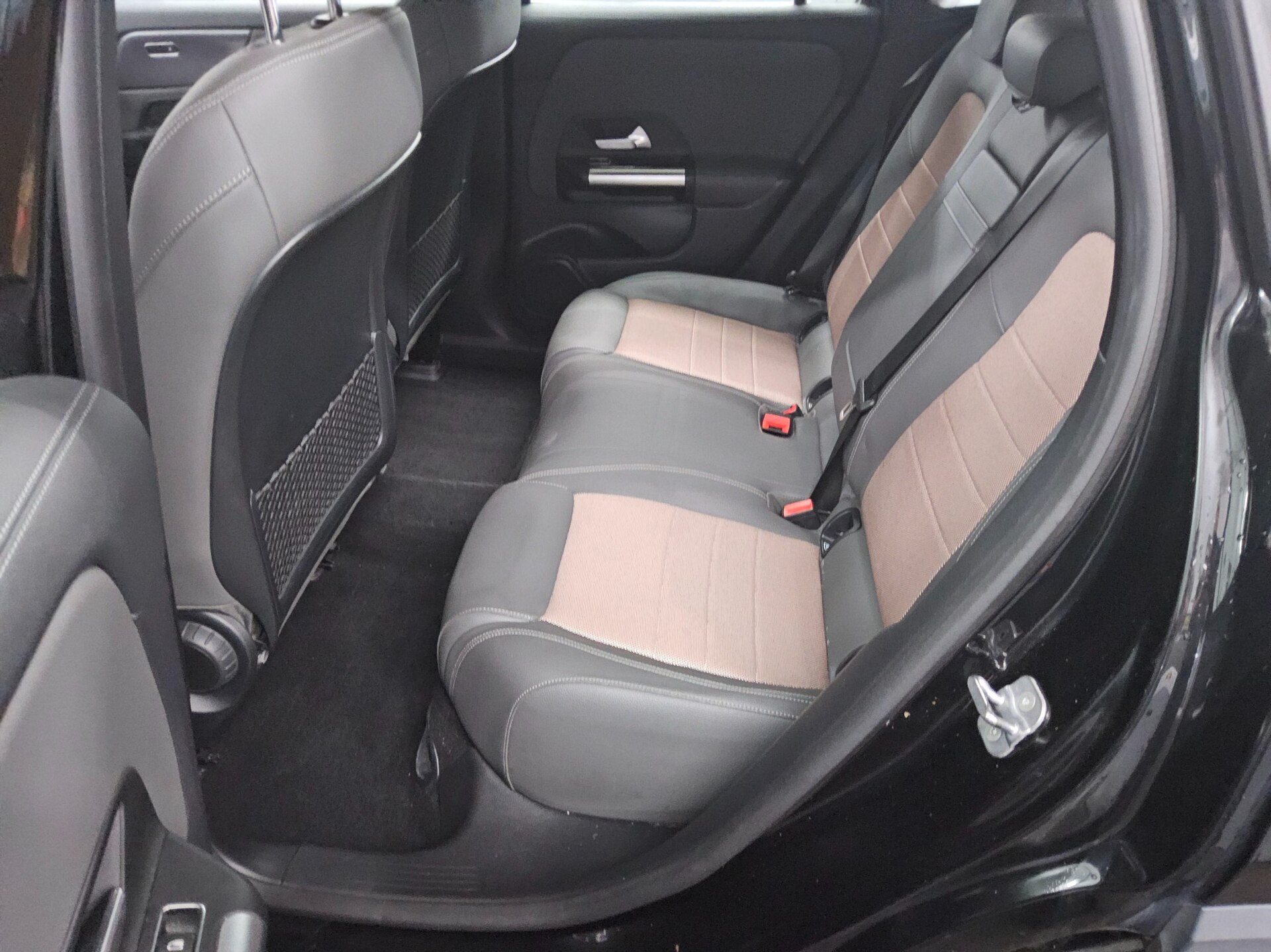 Mercedes-Benz EQA 250 Navi LED Shz PDC 13
