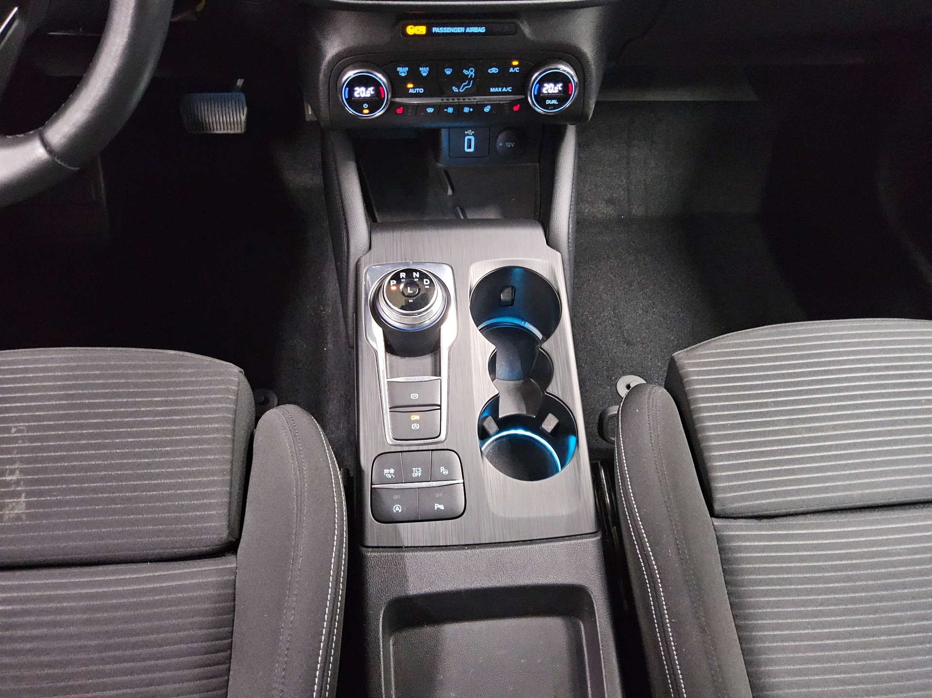 Ford Focus Turnier 1.5 EB Titanium Navi LED RFK ACC 6