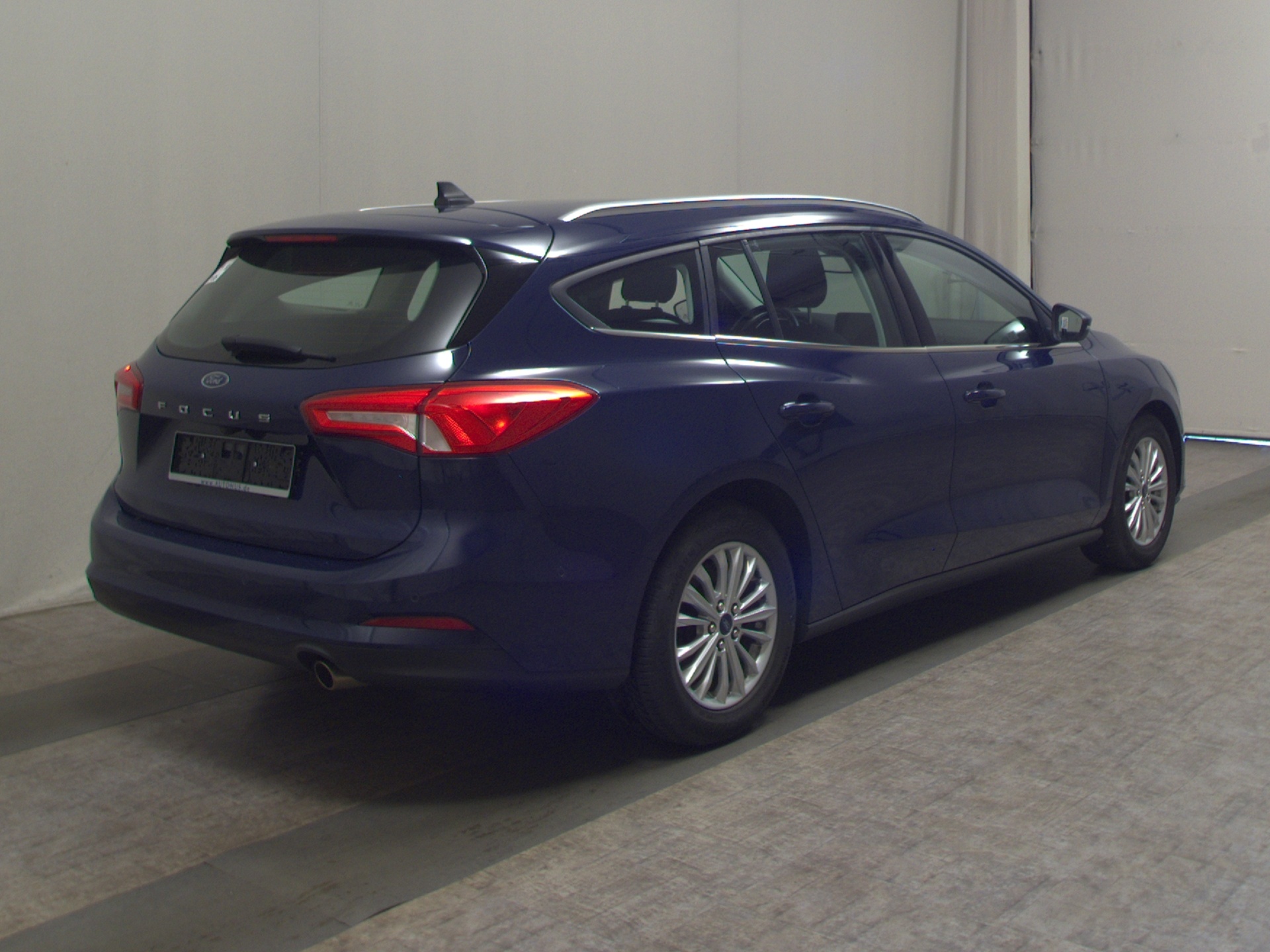 Ford Focus Turnier 1.5 EB Titanium Navi LED RFK ACC 4