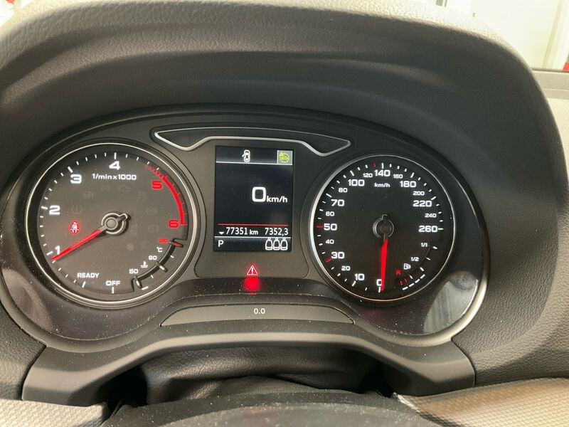 Audi Q2 30 TDI advanced NAVI KLIMAAUT SHZ RFK LED 8