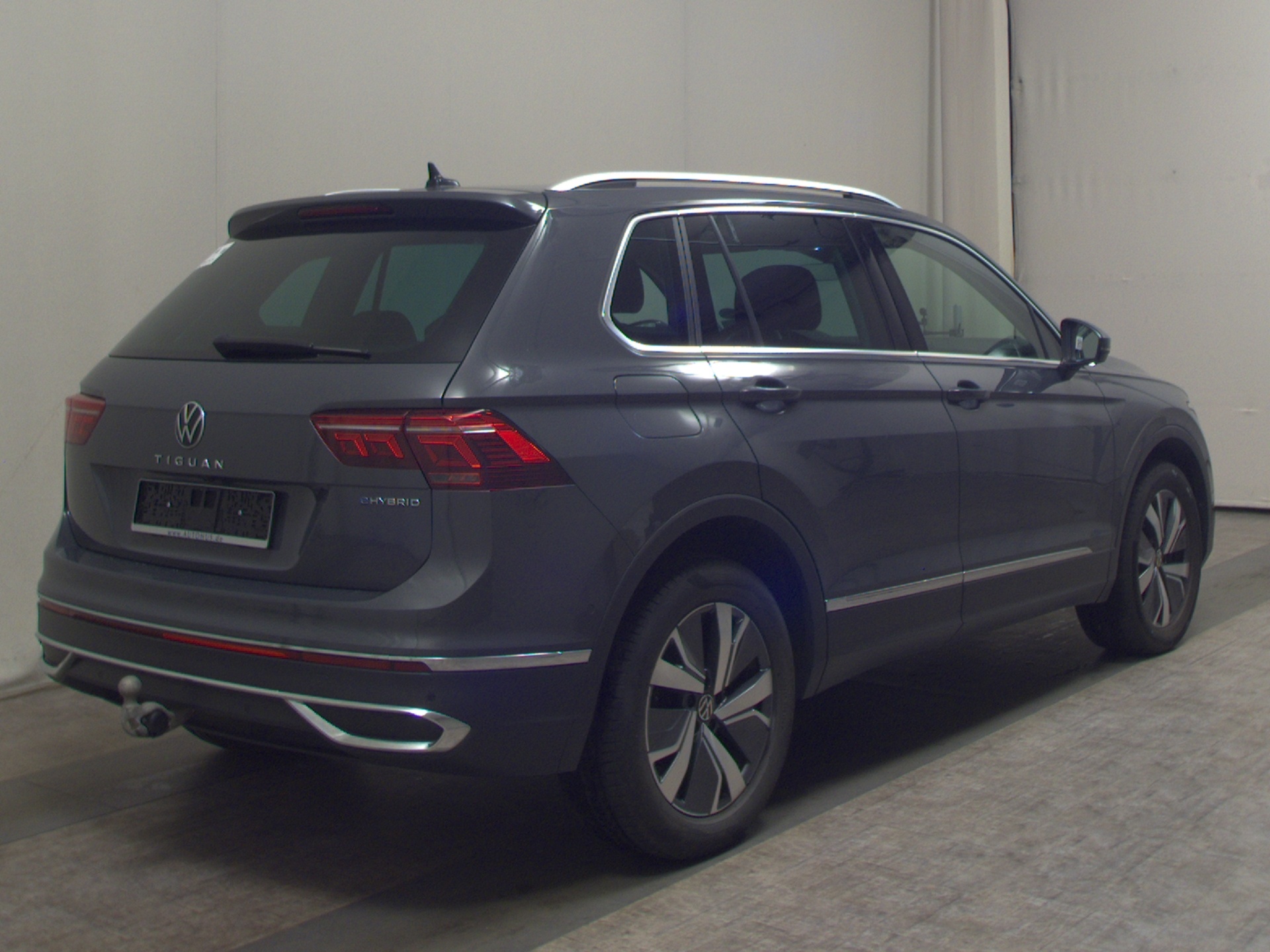 Volkswagen Tiguan 1.4 TSI eHybrid Elegance Leder Navi IQ.Light AID AHK 4