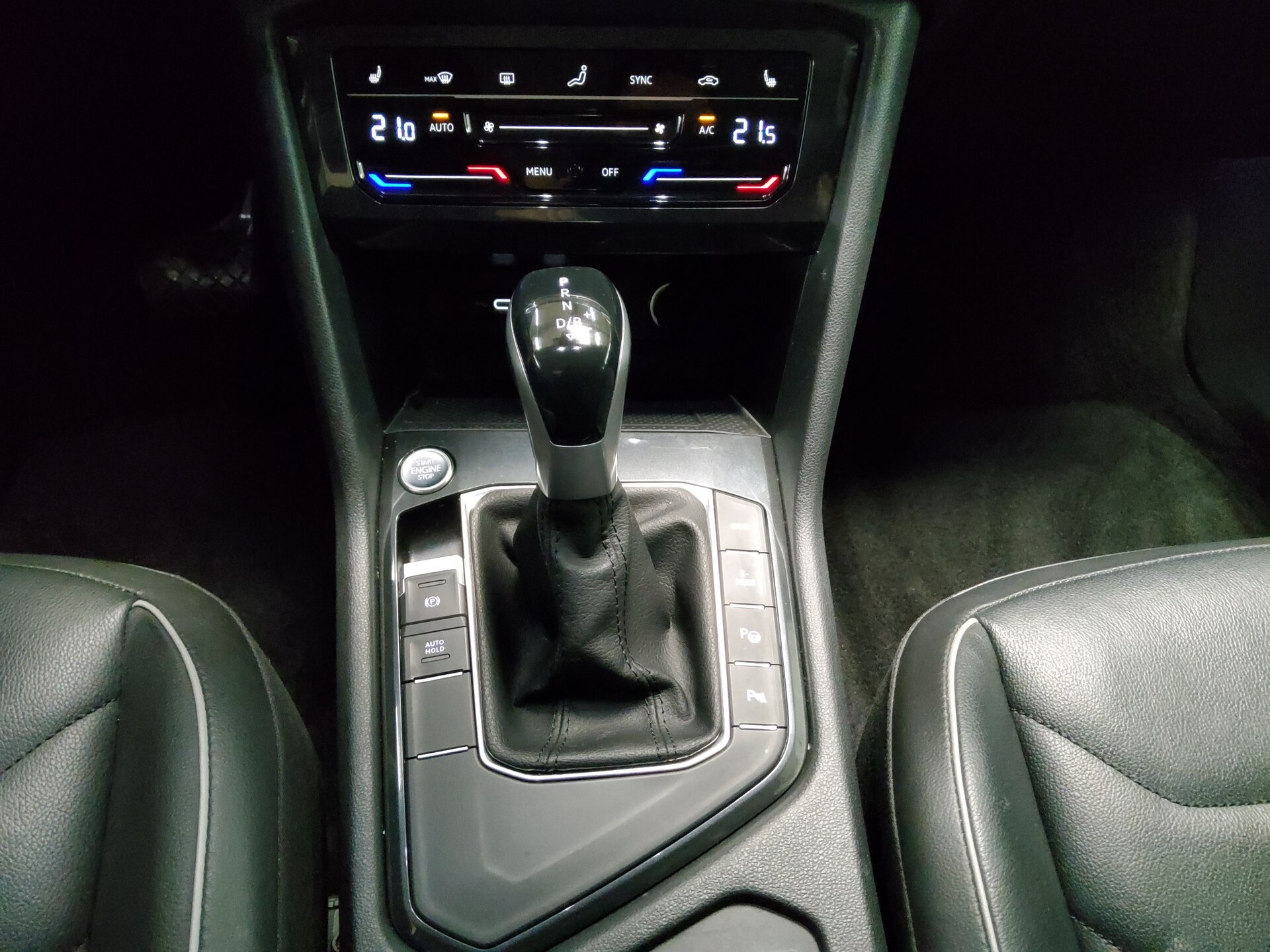 Volkswagen Tiguan 1.4 TSI eHybrid Elegance Leder Navi IQ.Light AID AHK 6