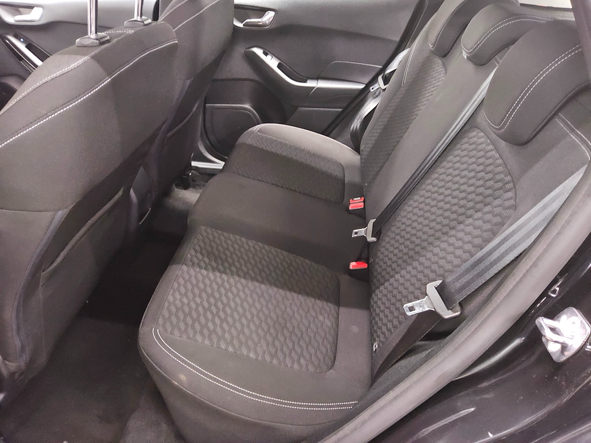 Ford Fiesta 1.1 Titanium Navi LED B&O RfK PDC Shz DAB 13