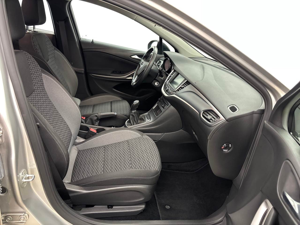 Opel Astra ST 1.5 D Business Ed. NAVI LED SHZ PDC 6