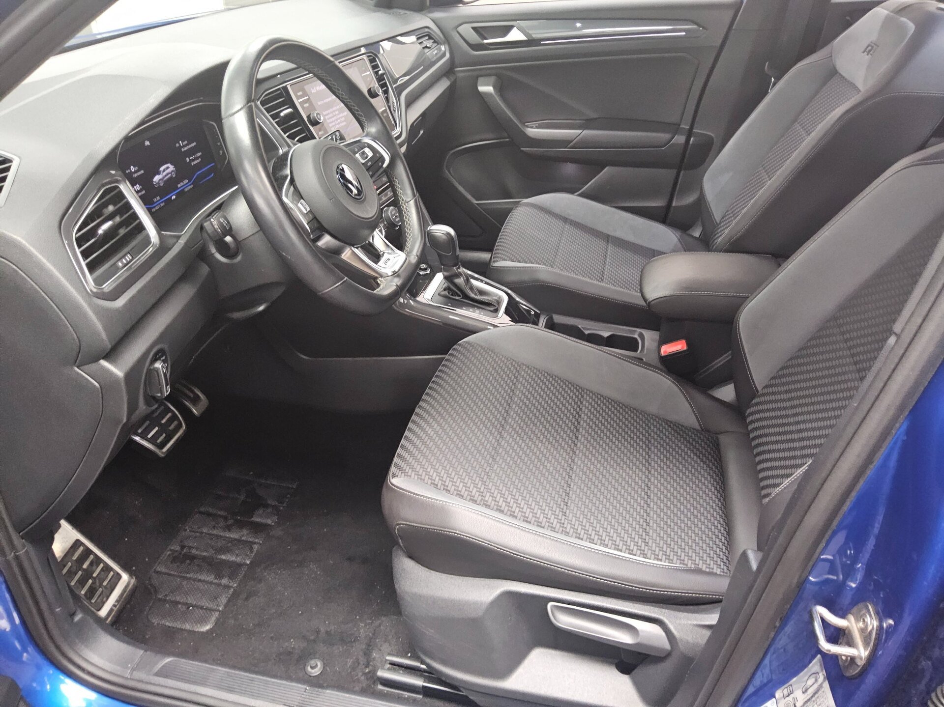 Volkswagen T-Roc 2.0 TDI R-Line Navi AID ACC AHK 9