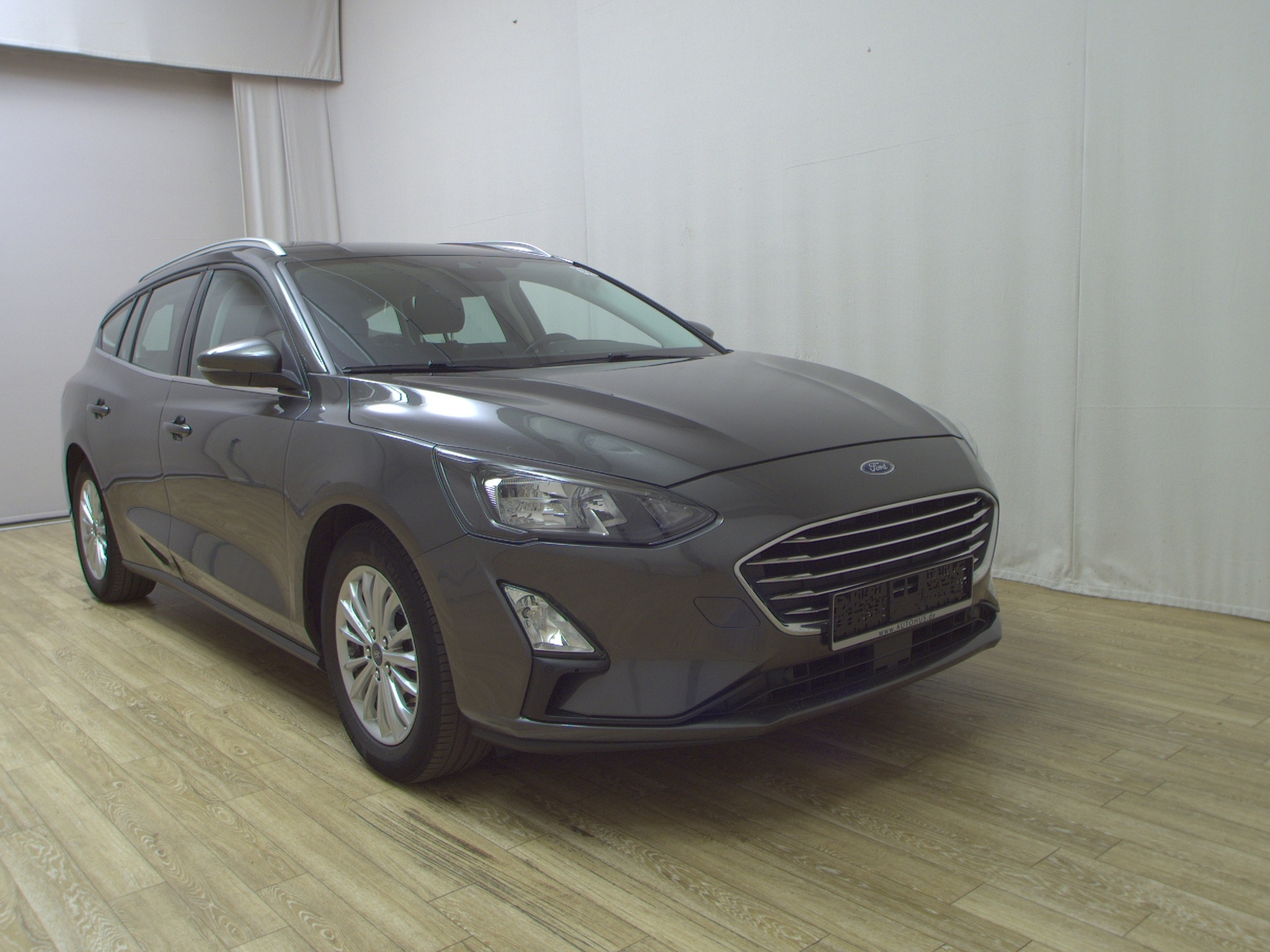 Ford Focus Turnier 1.5 EB Titanium NAVI KLIMAAUT SHZ RFK LED 3
